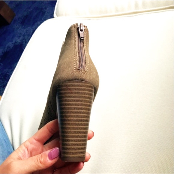 Beige Open Toe Perforated Chunky Heel Booties! - Picture 9 of 16